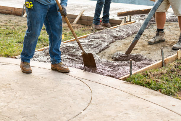 Best Affordable Concrete Contractor  in Osseo, MN